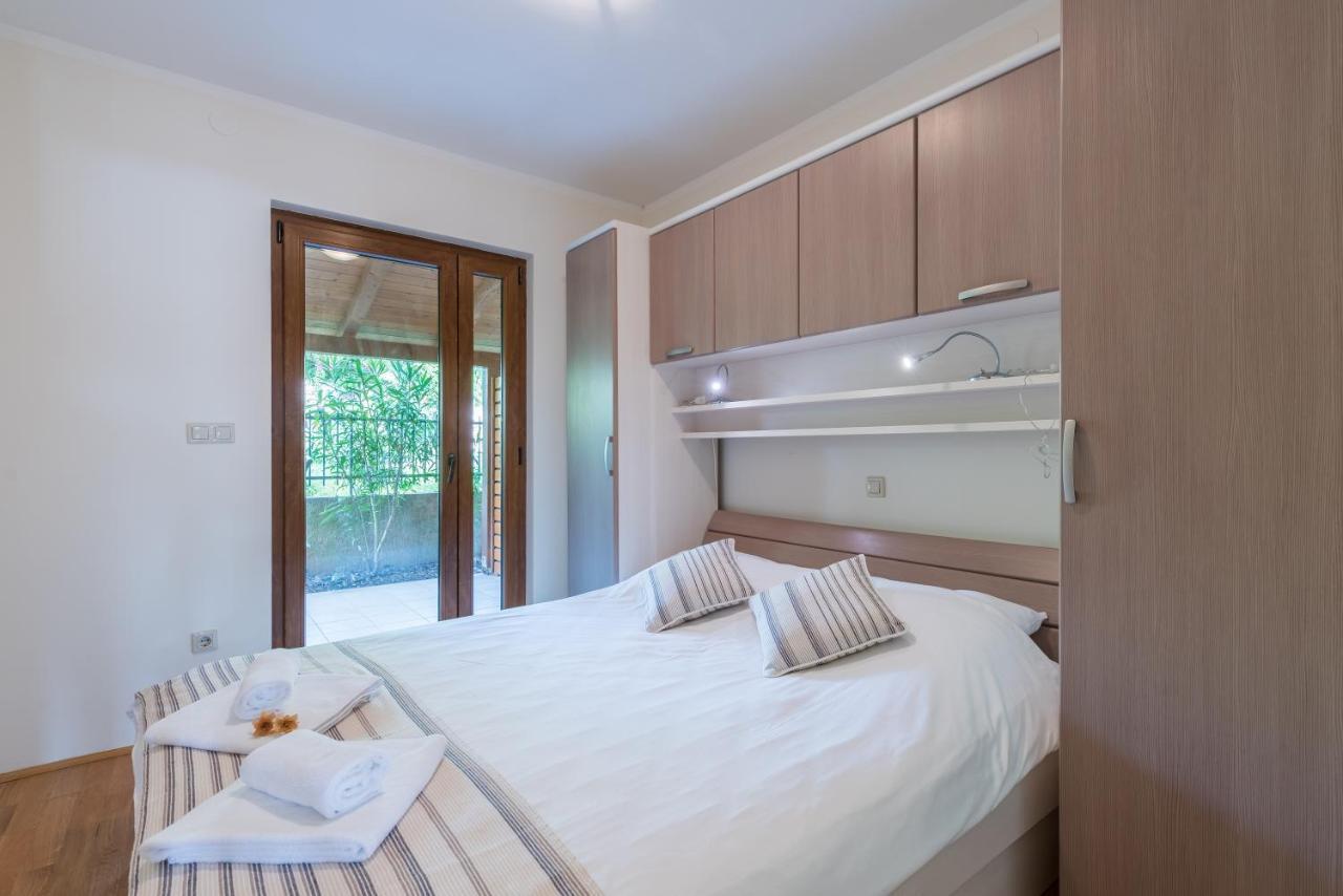 Apartments Insula Aurea كليمنو المظهر الخارجي الصورة