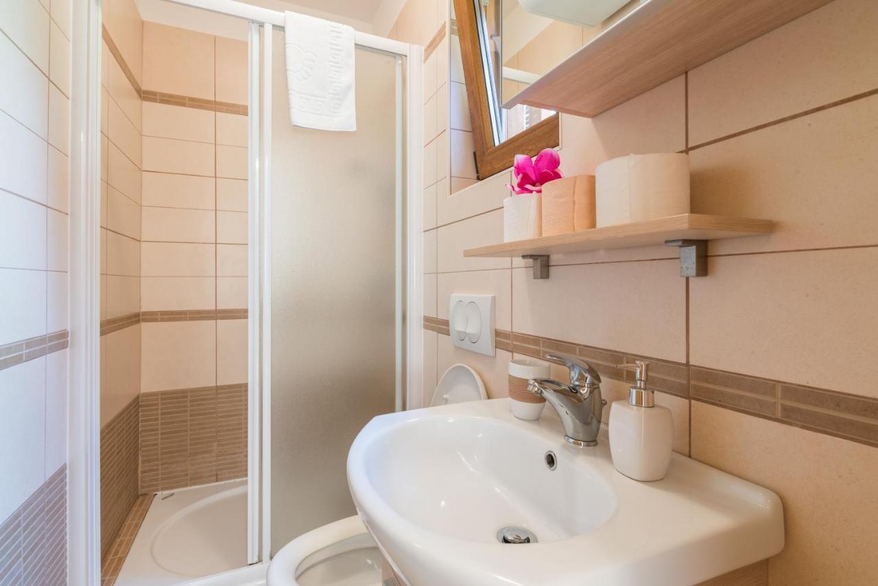 Apartments Insula Aurea كليمنو المظهر الخارجي الصورة
