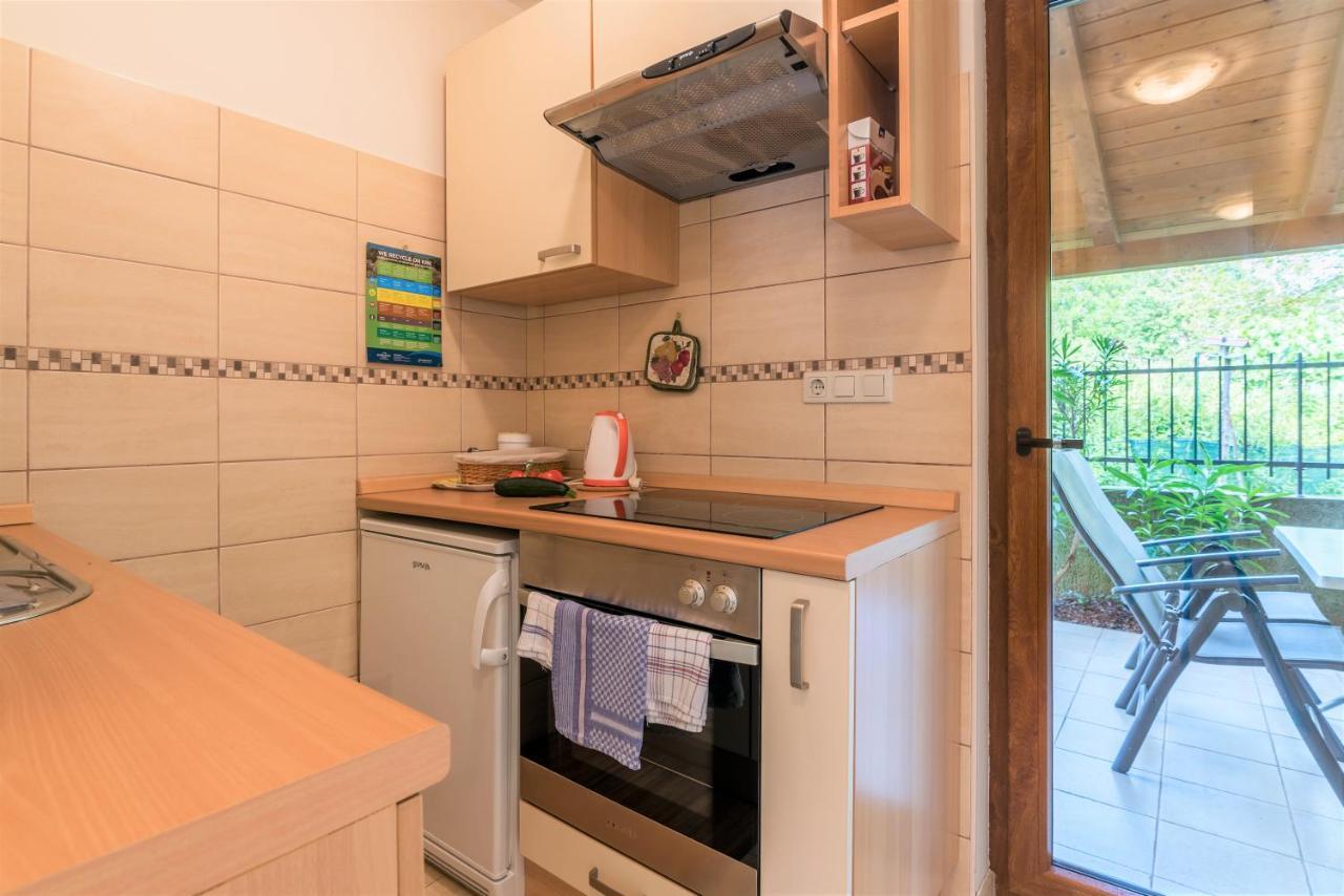 Apartments Insula Aurea كليمنو الغرفة الصورة